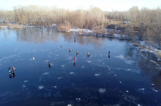 Ловись, рыбка! В Самарской области рыбаки вышли на первый лёд - «Рыбалка»
