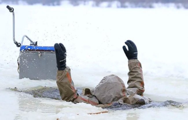 Как не провалиться под лед на зимней рыбалке? Будьте осторожны - «Зимняя рыбалка»